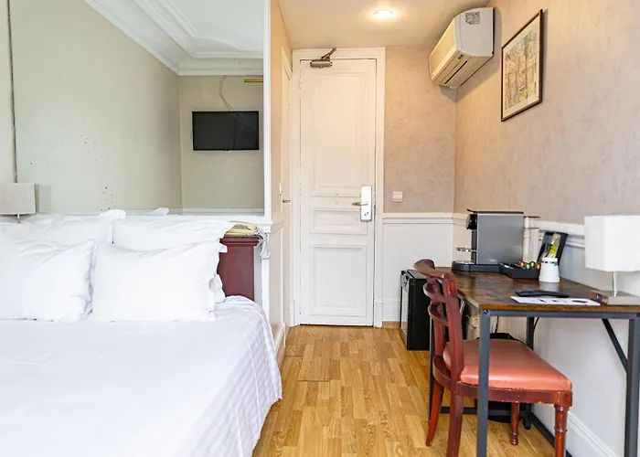 Hotel Claude Bernard Saint-Germain