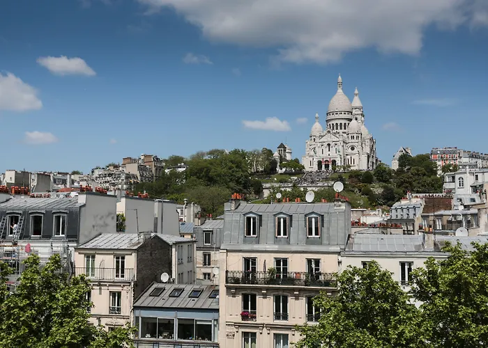 Le Regent Montmartre By Hiphophostels