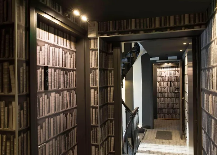 Les Plumes Hotel