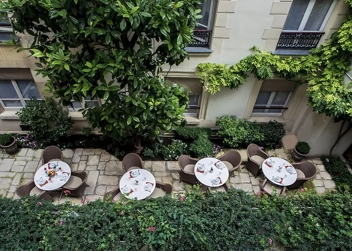 Hotel Des Saints Peres - Esprit De France