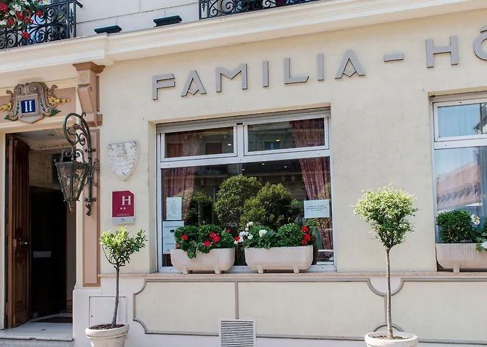 Familia Hotel